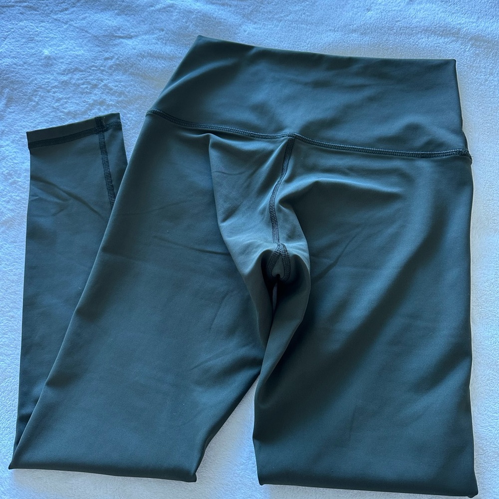 Fleo El Toro 25” Silky Silk Leggings - Picture 4 of 4
